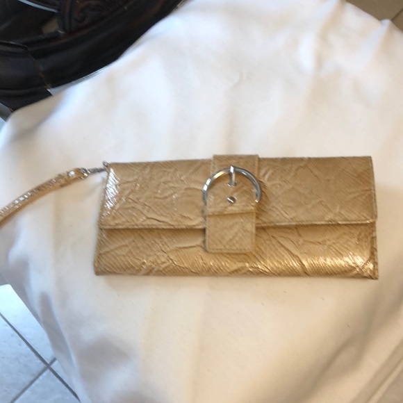 Guess Wallet/Clutch - Picture 1 of 4